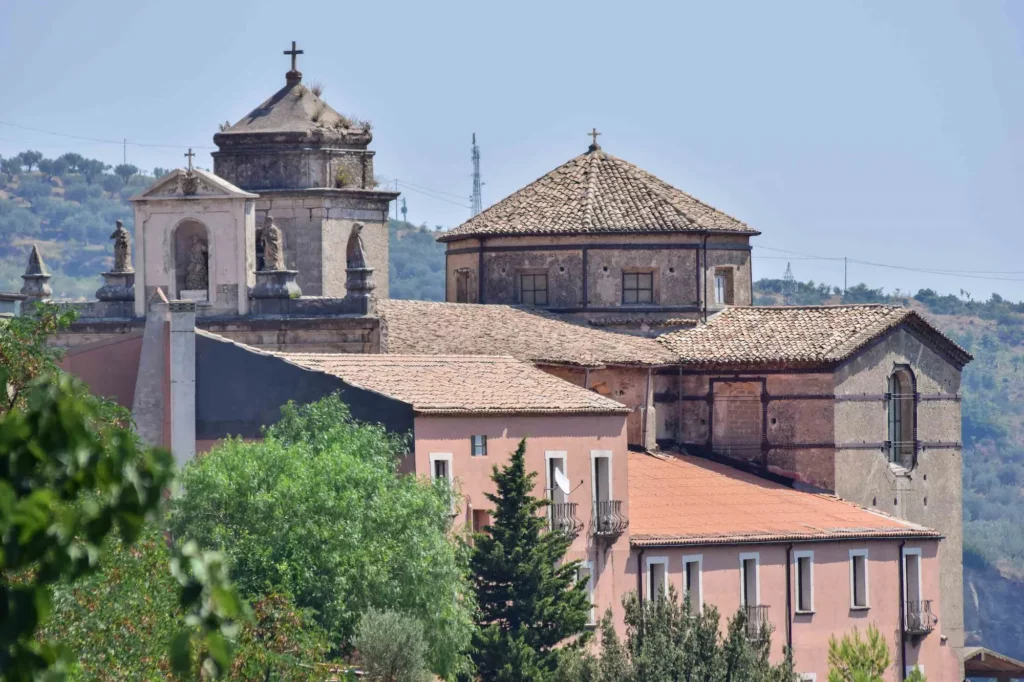 monumentale-del-ritiro-mesoraca